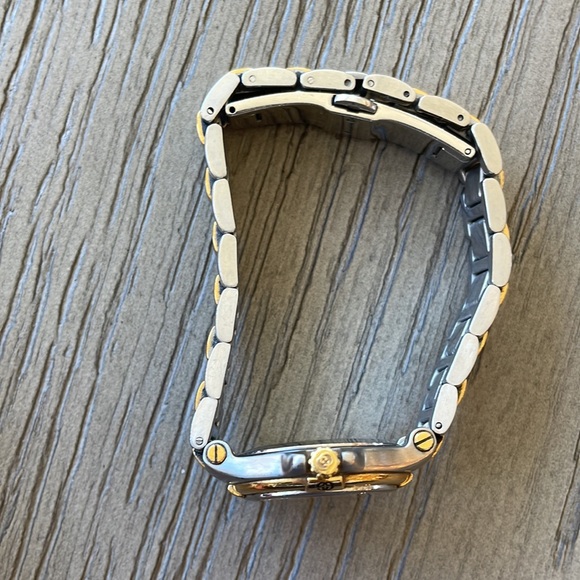 GUCCI Watch - GUCCI timepieces - Fine Jewelry - Push Button Security Clasp - Picture 10 of 13